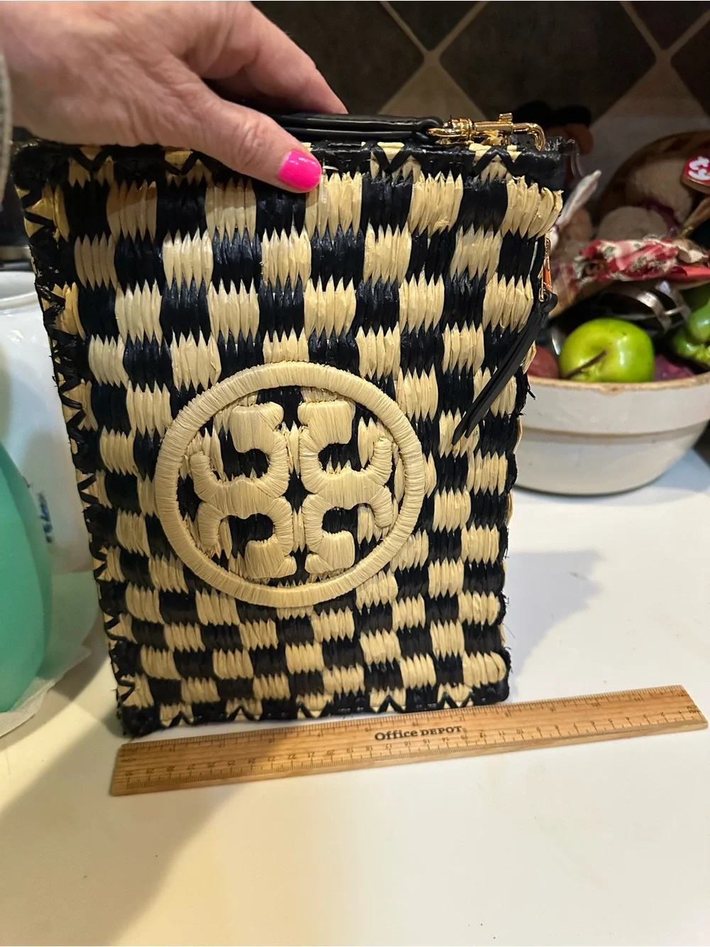 TORY BURCH NATURAL BLACK CHECK WOVEN WEAVE STRAW WICKER LOGO CLUTCH WRISTLET 11”